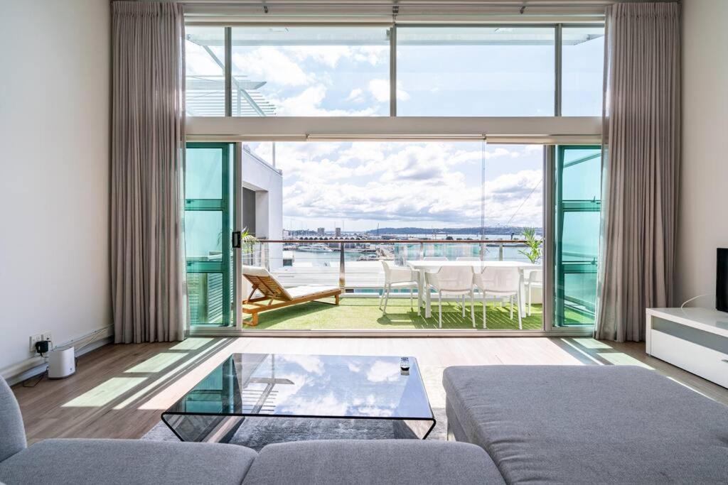 Spacious Penthouse With Spectacular Harbour Views! Auckland Exteriér fotografie